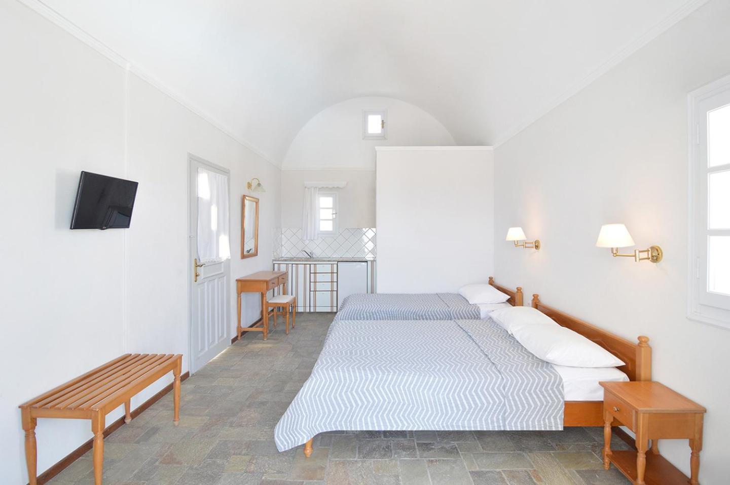 Nostos Studios Perivolos  Room photo